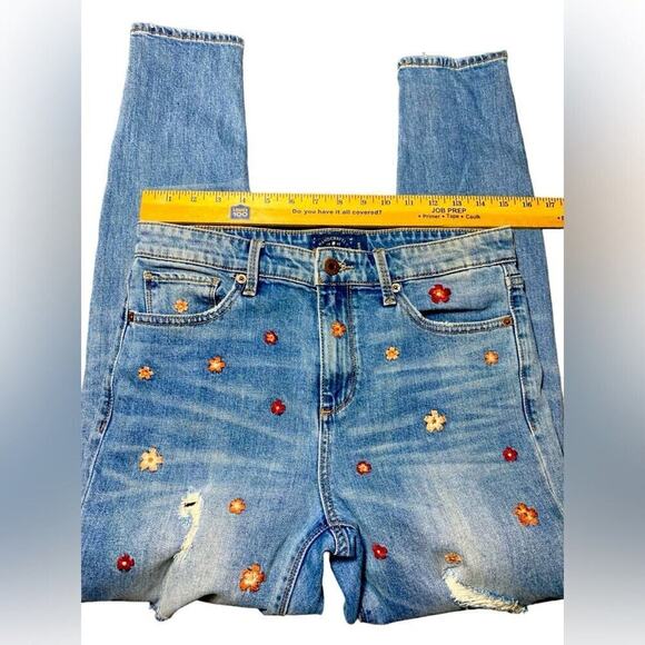 Women's - Lucky Brand Bridgette Floral Embroidered Distressed Skinny Jeans, SZ 6 - Picture 9 of 9